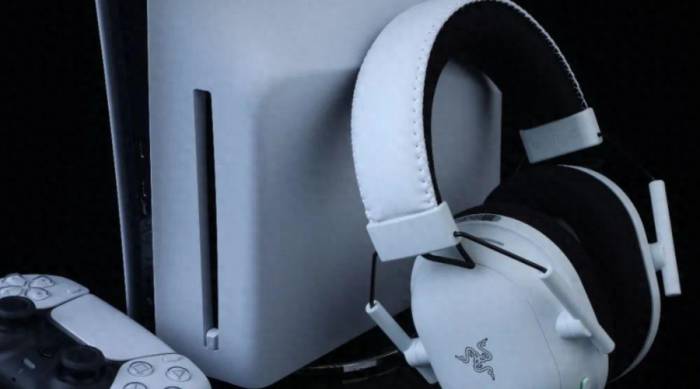 Compatible with multiple platforms, experience games with low latency! Razer Bla